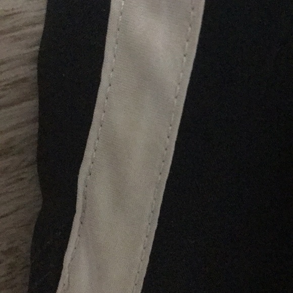 Black shorts - Picture 2 of 3